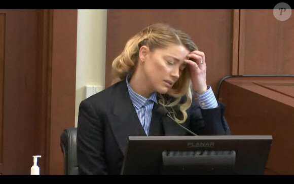 Johnny Depp lors de son procès contre Amber Heard à Fairfax en Virginie