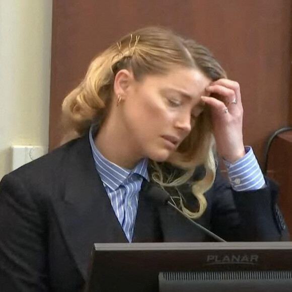 Johnny Depp lors de son procès contre Amber Heard à Fairfax en Virginie