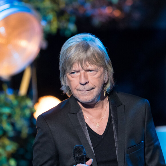 Le chanteur Renaud (Renaud Séchan) - Tournage de l'émission "Merci Renaud" dans les studios de la Plaine Saint-Denis le 15 novembre 2016, qui sera diffusée le samedi 17 décembre 2016 en prime time sur France 2. © Cyril Moreau / Bestimage 