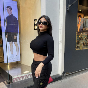 Maeva Ghennam, candidate de télé-réalité aux millions d'abonnés, sur Instagram