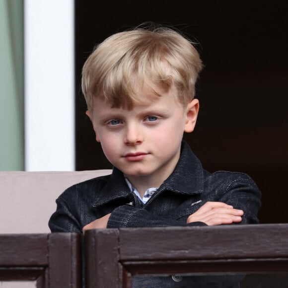 Le prince Jacques de Monaco - Le prince Albert II de Monaco, la princesse Charlène de Monaco et leurs enfants le prince Jacques de Monaco et la princesse Gabriella de Monaco lors de l' édition 2022 du Tournoi Sainte Dévote de Rugby au Stade Louis II à Monaco le 7 mai 2022. © Claudia Albuquerque / Bestimage