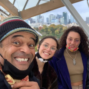 Yannick et ses filles Jenaye et Eleejah Noah visitent la Fondation Louis Vuitton. Paris, le 28 octobre 2020.