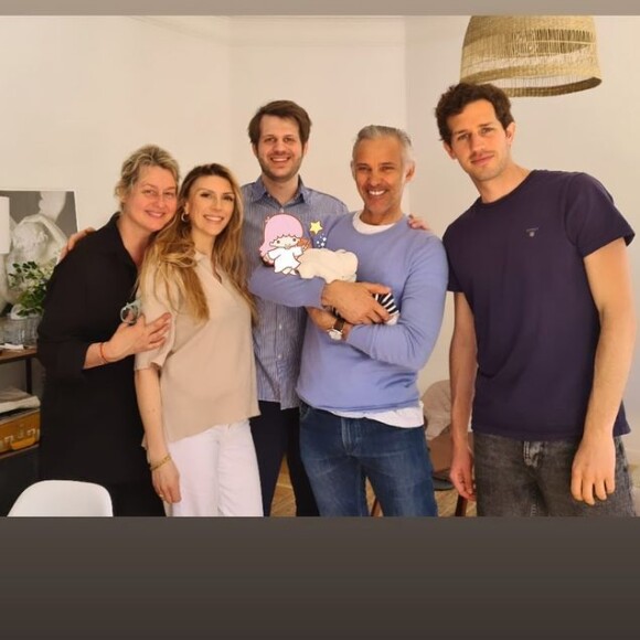 Luana Belmondo a souhaité un bon premier mois à son petit-fils, Vahé. @ Instagram / Luana Belmondo