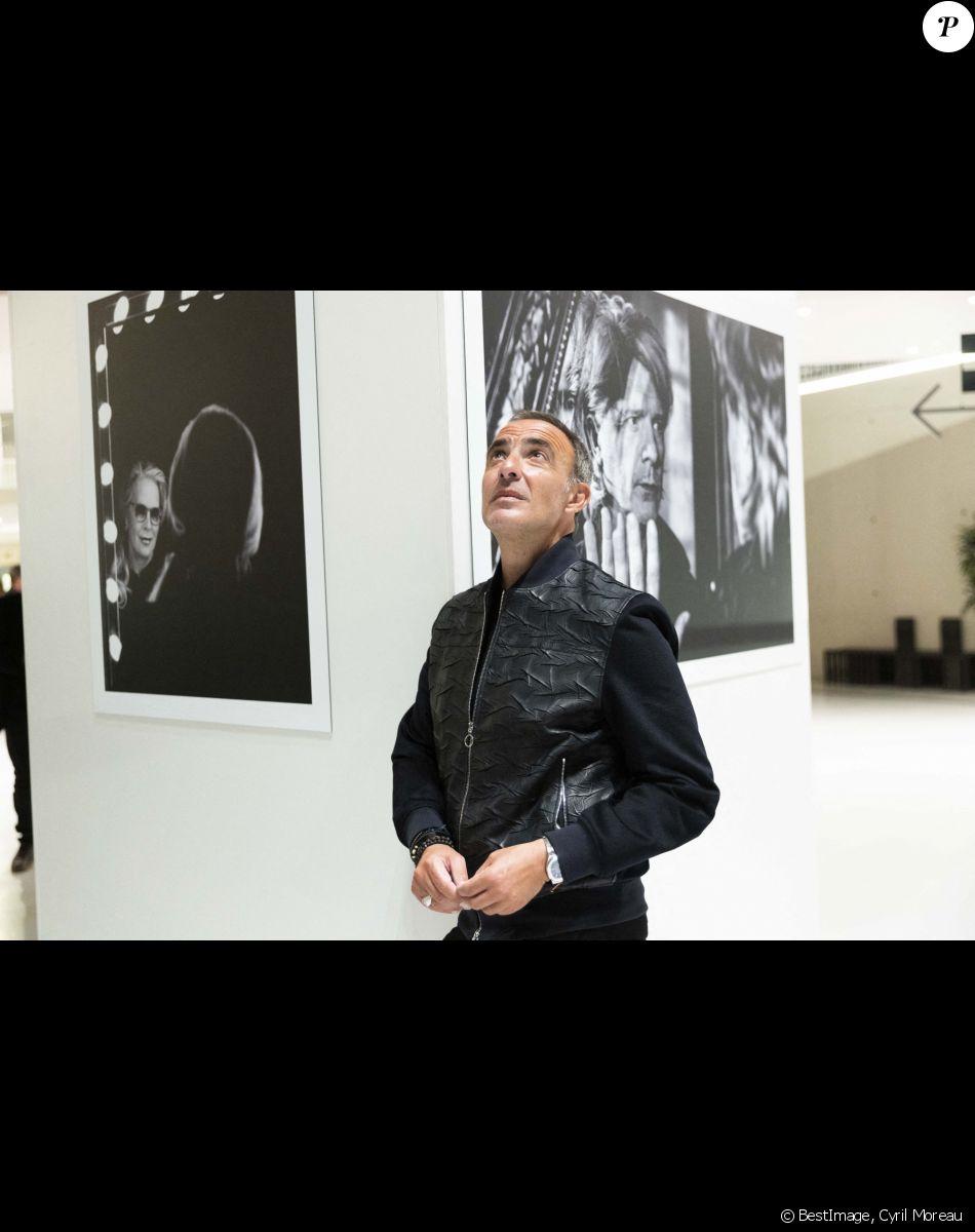 Exclusif - Nikos Aliagas - Vernissage de l'exposition photographique de Nikos Aliagas "Regards Miroirs" à la Seine Musicale à Boulogne-Billancourt le 14 avril 2022. © Cyril Moreau/Bestimage