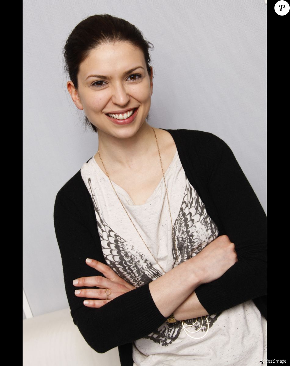 Lucie Bernardoni - People à l'émission "On repeint la musique" à Paris, le 14 mars 2014