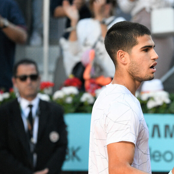 Carlos Alcaraz bat Rafael Nadal (6-2, 1-6, 6-3) lors du tournoi Masters 1000 de Madrid le 6 mai 2022.