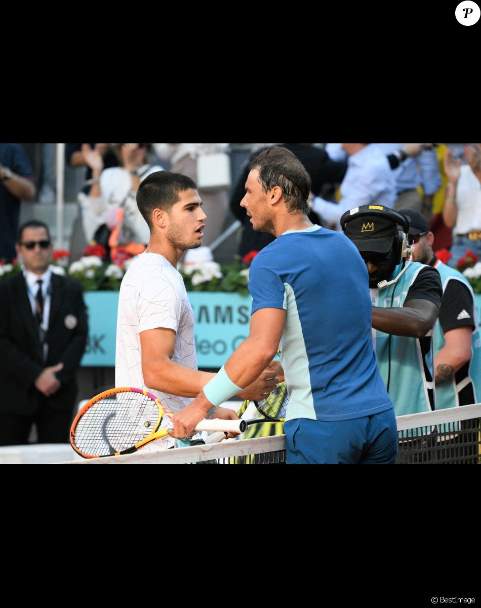 Carlos Alcaraz bat Rafael Nadal (6-2, 1-6, 6-3) lors du tournoi Masters 1000 de Madrid le 6 mai 2022.