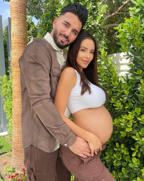 Nabilla, enceinte de son deuxième enfant, sur Instagram
