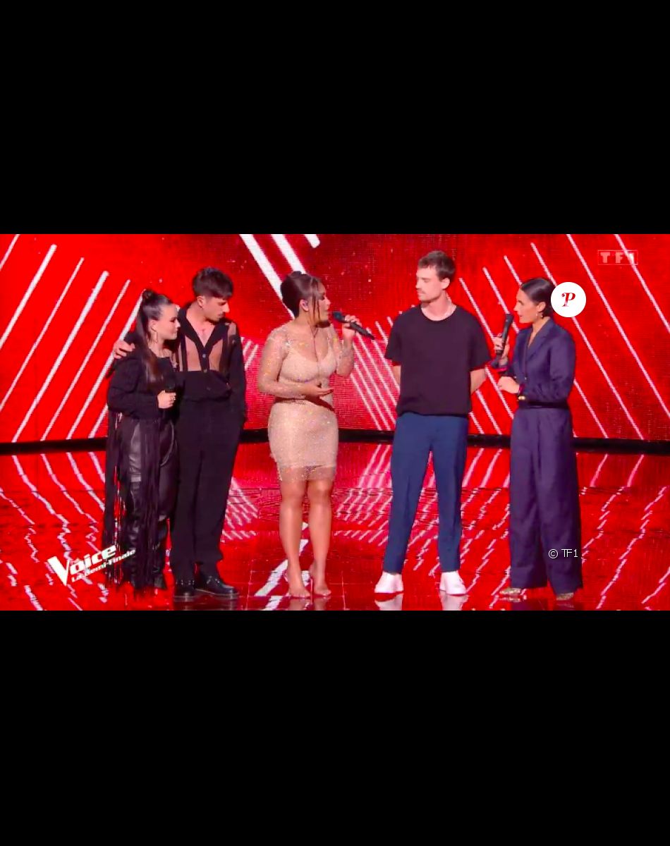 Amel Bent avec ses Talents interprète Kiss de Prince lors des demi-finales de The Voice sur TF1 ce 14 mai 2022