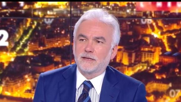 Julien Pasquet (CNews) papa : Pascal Praud vend la mèche, l'ex d'Emilie Broussouloux gêné