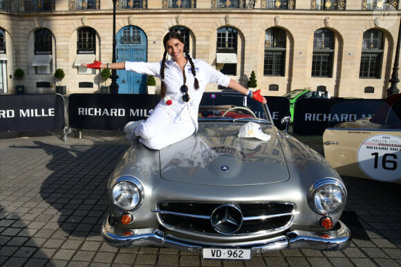 Exclusif - Sandra Murcia et Elisabeth Mousny prennent le départ de la 21éme édition du Rallye des Princesses aux couleurs du Musée océanographique de Monaco et Klausen cars, Place Vendôme à Paris le 15 mai 2022.