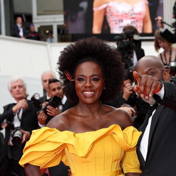 Viola Davis et son mari Julius Tennon - Montée des marches du film " Top Gun : Maverick " lors du 75ème Festival International du Film de Cannes. Le 18 mai 2022 © Cyril Moreau / Bestimage 