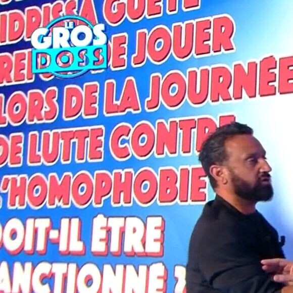 Matthieu Delormeau quitte le plateau de "Touche pas à mon poste", le 18 mai 2022, sur C8