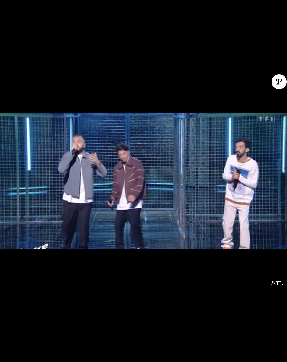 Loris (équipe de Nolwenn Leroy) chante avec Bigflo et Oli lors de la finale de "The Voice" - Émission du 21 mai 2022, TF1