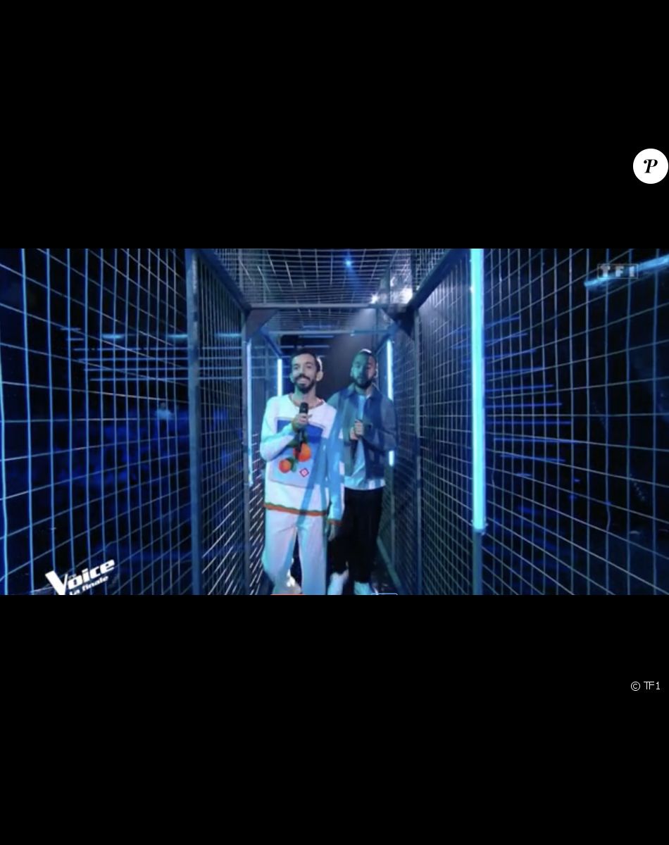Loris (équipe de Nolwenn Leroy) chante avec Bigflo et Oli lors de la finale de "The Voice" - Émission du 21 mai 2022, TF1