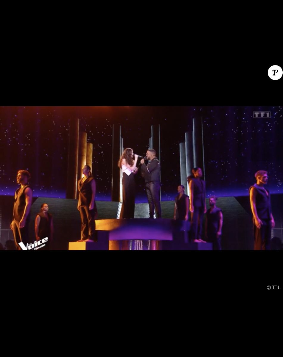 Nour (équipe de Florent Pagny) chante avec Slimane lors de la finale de "The Voice" - Émission du 21 mai 2022, TF1