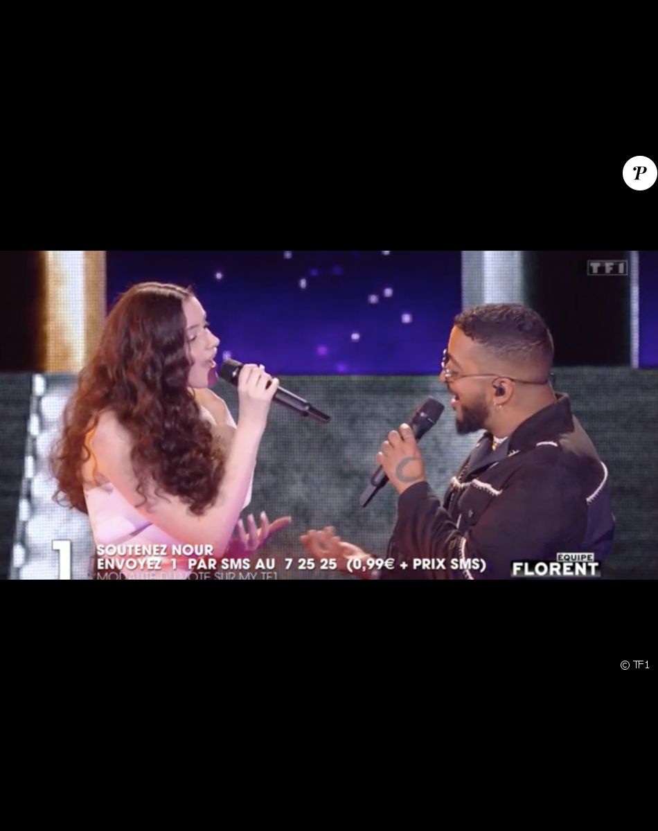 Nour (équipe de Florent Pagny) chante avec Slimane lors de la finale de "The Voice" - Émission du 21 mai 2022, TF1