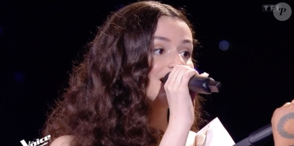 Nour (équipe de Florent Pagny) chante avec Slimane lors de la finale de "The Voice" - Émission du 21 mai 2022, TF1