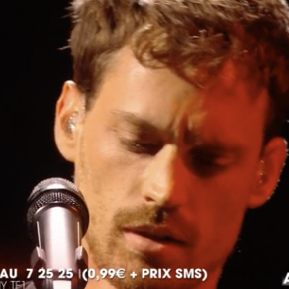 Vike (équipe d'Amel Bent) lors de la finale de "The Voice" - Émission du 21 mai 2022, TF1