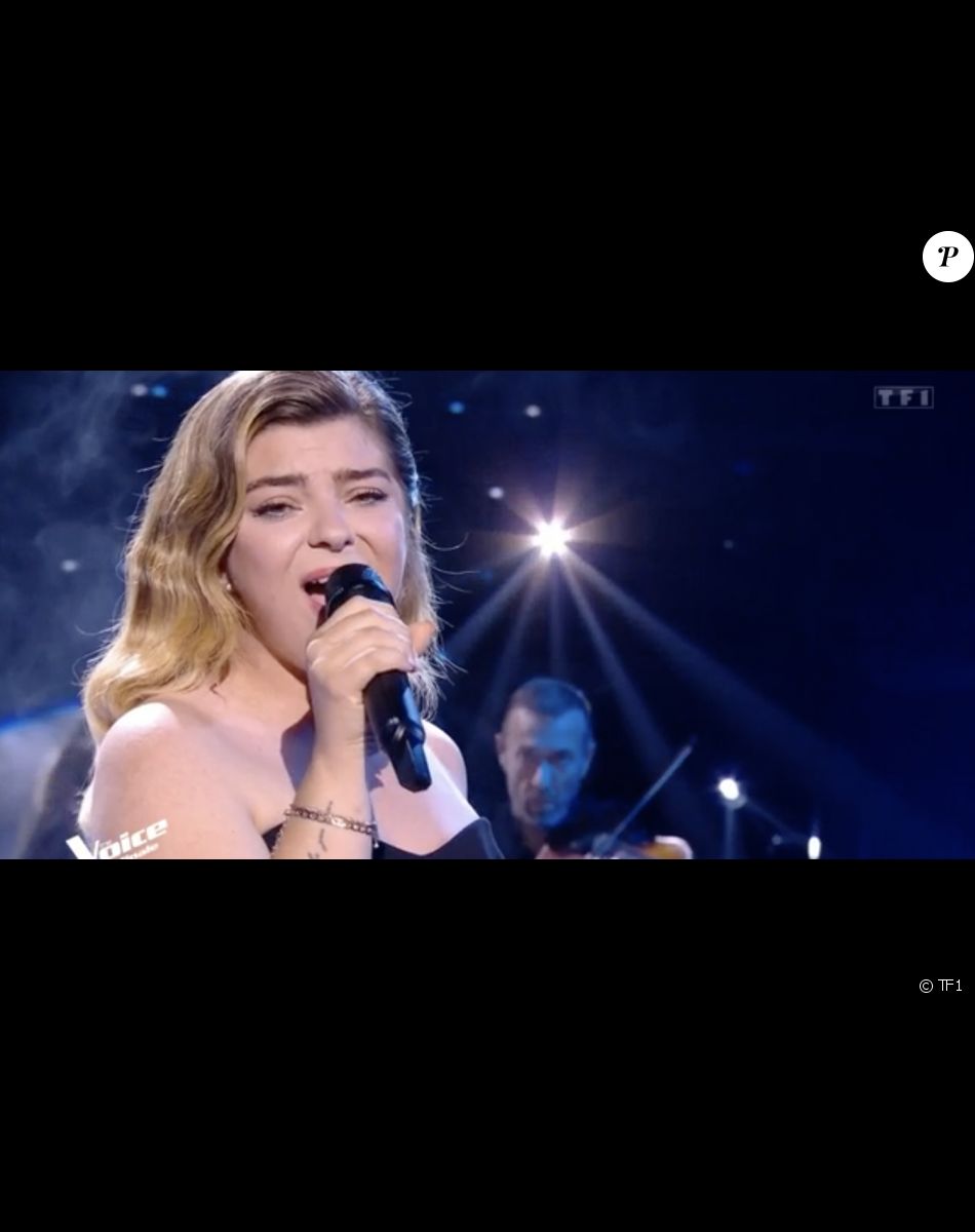 Caroline Costa (équipe de Marc Lavoine) lors de la finale de "The Voice" - Émission du 21 mai 2022, TF1