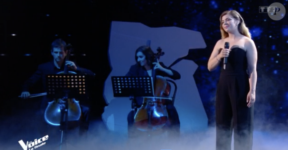 Caroline Costa (équipe de Marc Lavoine) lors de la finale de "The Voice" - Émission du 21 mai 2022, TF1