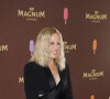 Kylie Minogue au photocall de la soirée "Magnum" lors du 75ème Festival International du Film de Cannes le 19 mai 2022. 