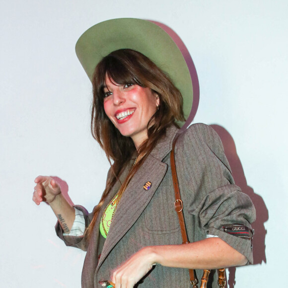 Lou Doillon (enceinte) au dîner de l'association AEM (Un Avenir pour les Enfants du Monde), au profit des enfants du Rwanda, au Pavillon Ledoyen à Paris. © Borde-Rindoff / Bestimage 