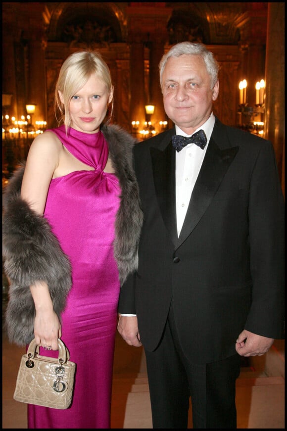 Anna Sherbinina au côté d'Alexandre Orlov lors du Gala de l'Opéra Garnier