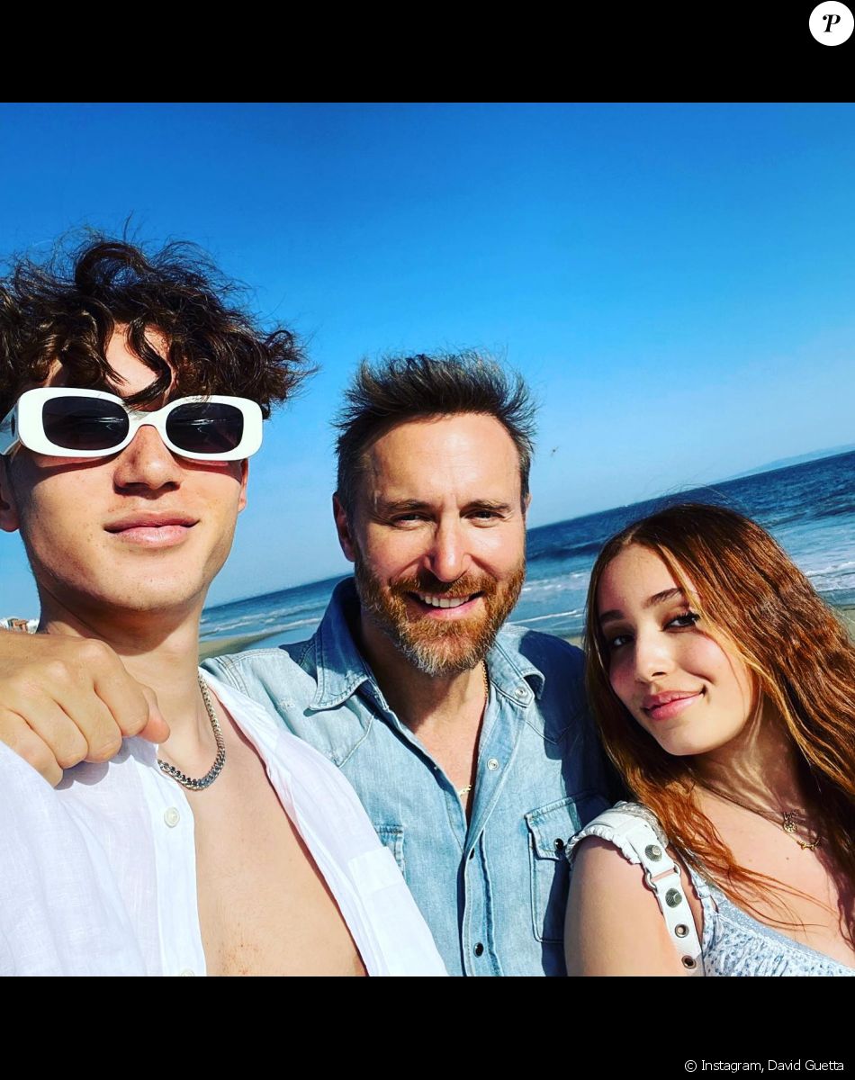 David Guetta dévoile le visage de sa fille Angie, 14 ans, sur Instagram.