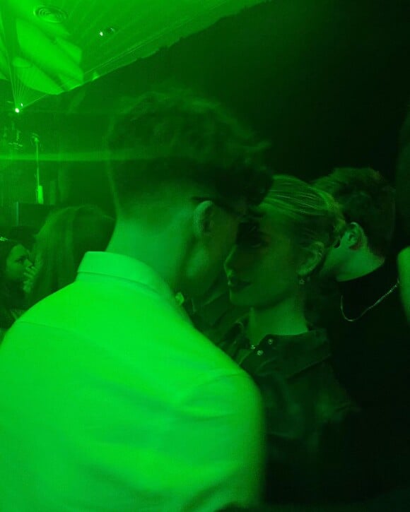 Elvis Guetta s'affiche avec sa chérie Faye. Instagram. Le 21 mai 2022.