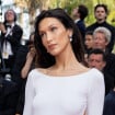 Festival de Cannes - Bella Hadid : Sa robe trouée laisse apparaître un curieux bijou