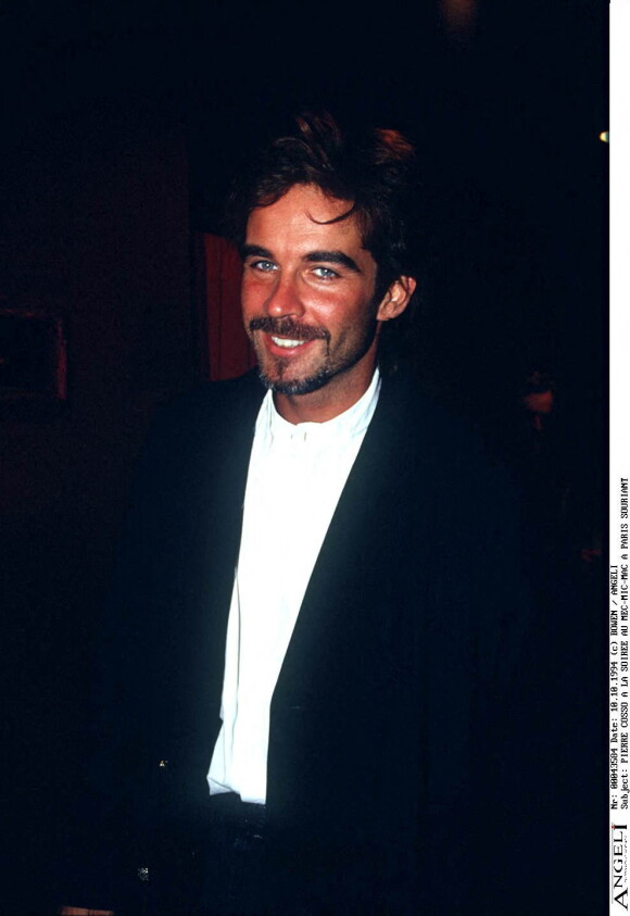Pierre Cosso dans la pièce "Mec mic mac" en 1994.
