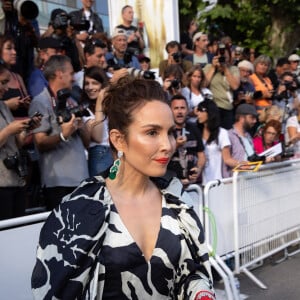 Exclusif - Noomi Rapace à la montée des marches du film "Elvis" lors du 75ème Festival International du Film de Cannes, le 25 mai 2022. 