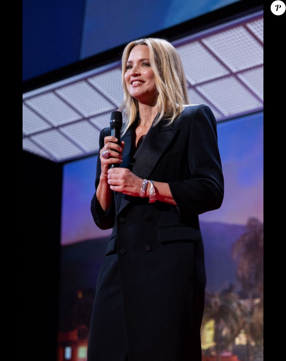 Virginie Efira, maitresse de cérémonie - Cérémonie de clôture du 75ème Festival International du Film de Cannes. Le 28 mai 2022