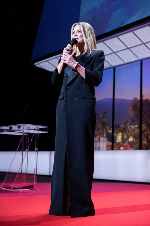 Virginie Efira, maîtresse de cérémonie - Cérémonie de clôture du 75ème Festival International du Film de Cannes. Le 28 mai 2022