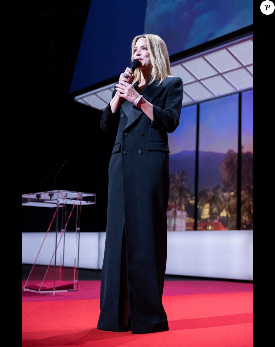 Virginie Efira, maîtresse de cérémonie - Cérémonie de clôture du 75ème Festival International du Film de Cannes. Le 28 mai 2022