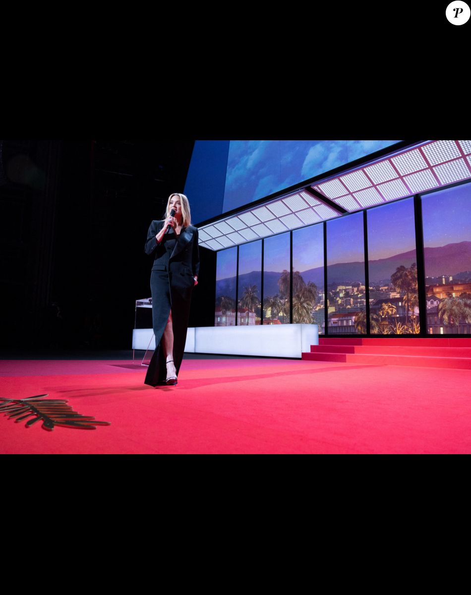 Virginie Efira, maîtresse de cérémonie - Cérémonie de clôture du 75ème Festival International du Film de Cannes. Le 28 mai 2022