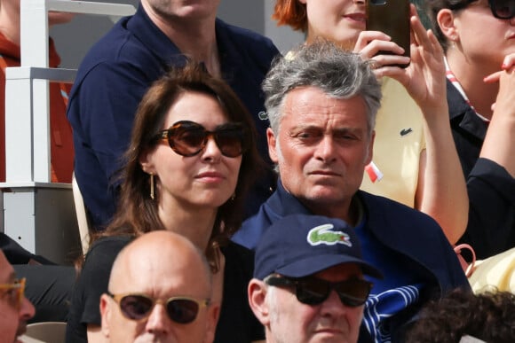 Philippe Dajoux, Anne Didier en tribunes lors des Internationaux de France de tennis de Roland Garros à Paris, France, le 26 mai 2022. 
