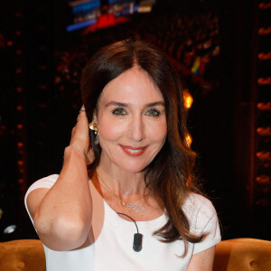 Exclusif - Elsa Zylberstein en backstage de l'émission "On est en direct (OEED)" , présentée par L.Salamé et L.Ruquier, diffusée en direct sur France 2 aux studios Rive Gauche à Paris, France, le 28 mai 2022. © Christophe Clovis/Bestimage 