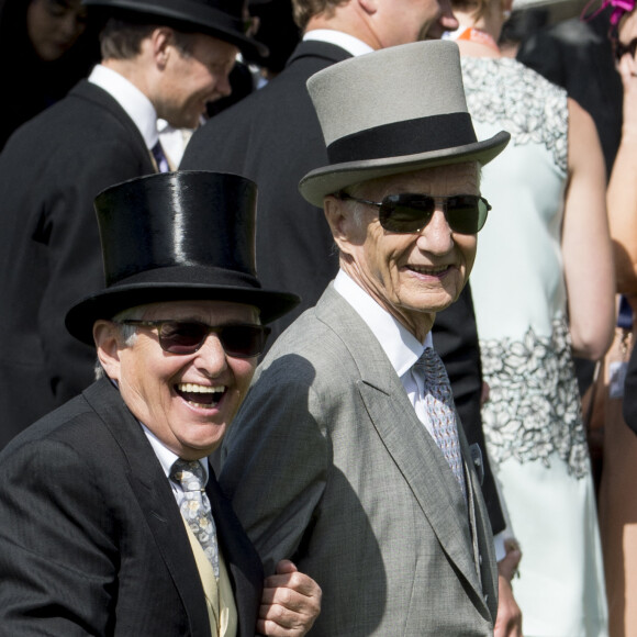 Willie Carson et Lester Piggott - La reine Elisabeth II d'Angleterre lors de la course hippique du derby D'Epsom le 3 juin 2017.