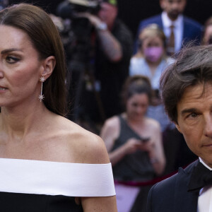 Catherine (Kate) Middleton, duchesse de Cambridge, Tom Cruise à la première du film "Top Gun: Maverick" au cinéma Odeon, Leicester Square à Londres, le 19 mai 2022. 