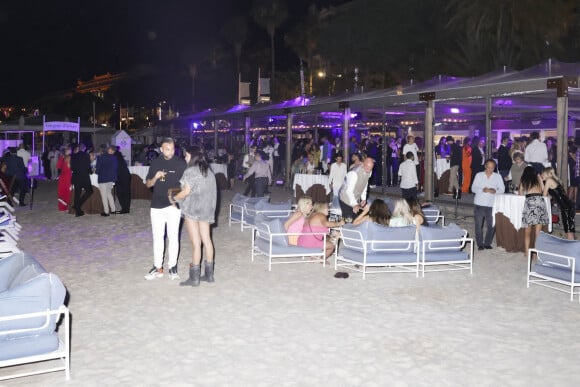 Soirée "Let's Mint the Party" sur la plage de l'hôtel Martinez lors du 75e Festival de Cannes, le 26 mai 2022. © Jack Tribeca / Bestimage