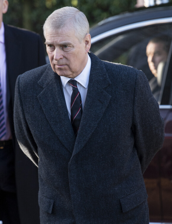 Le prince Andrew, duc d'York, à son arrivée au service dominical en l'église St Mary the Virgin à Hillington. Le 19 janvier 2020 