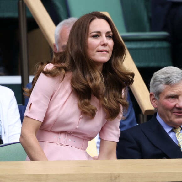 Catherine (Kate) Middleton, duchesse de Cambridge, dans les tribunes pour la finale Messieurs du tournoi de tennis de Wimbledon au All England Lawn Tennis and Croquet Club à Londres, Royaume Uni, le 11 juillet 2021.