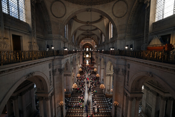 Les membres de la famille royale et les invités lors de la messe du jubilé, célébrée à la cathédrale Saint-Paul de Londres, le 3 juin 2022. 