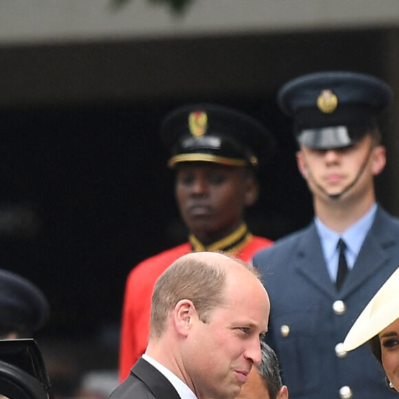 Le prince William, duc de Cambridge, et Catherine (Kate) Middleton, duchesse de Cambridge - Les membres de la famille royale et les invités lors de la messe célébrée à la cathédrale Saint-Paul de Londres, dans le cadre du jubilé de platine (70 ans de règne) de la reine Elisabeth II d'Angleterre. Londres, le 3 juin 2022.