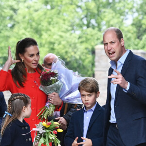 Le prince George - Le duc et la duchesse de Cambridge, et leurs enfants, en visite à Cardiff, à l'occasion du jubilé de platine de la reine d'Angleterre. Le 4 juin 2022