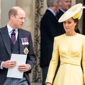 Le prince William, duc de Cambridge, et Catherine (Kate) Middleton, duchesse de Cambridge - Les membres de la famille royale et les invités lors de la messe célébrée à la cathédrale Saint-Paul de Londres, dans le cadre du jubilé de platine (70 ans de règne) de la reine Elisabeth II d'Angleterre. Londres