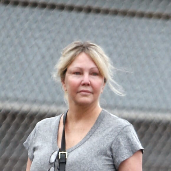 Exclusif - Heather Locklear a acheté des vitamines dans une pharmacie de Los Angeles, le 19 mai 2022.