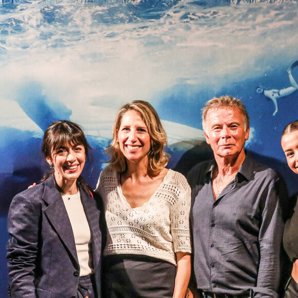 Exclusif : Nolwenn Leroy, Maud Fontenoy, ambassadrice auprès du ministère de l'Education Nationale et de la Jeunesse, pour l'éducation à la mer et les Classes de mer, Franck Dubosc et Léa Elui lors de la remise des prix de la Maud Fontenoy Foundation et de la mission "Classes de mer" à l'occasion de la Journée Mondiale des Océans à l'aquarium du Trocadéro à Paris, France, le 7 juin 2022. © Stéphane Lemouton/Bestimage